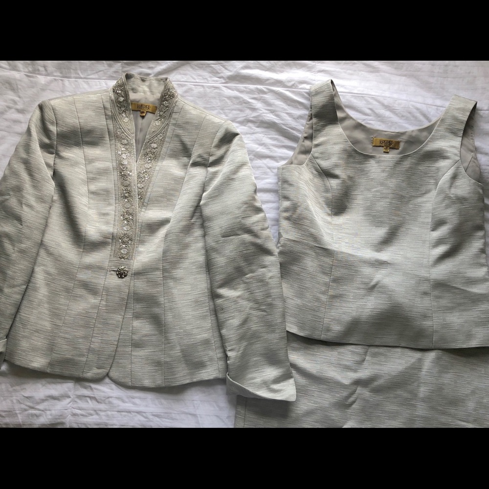 3 piece female suit